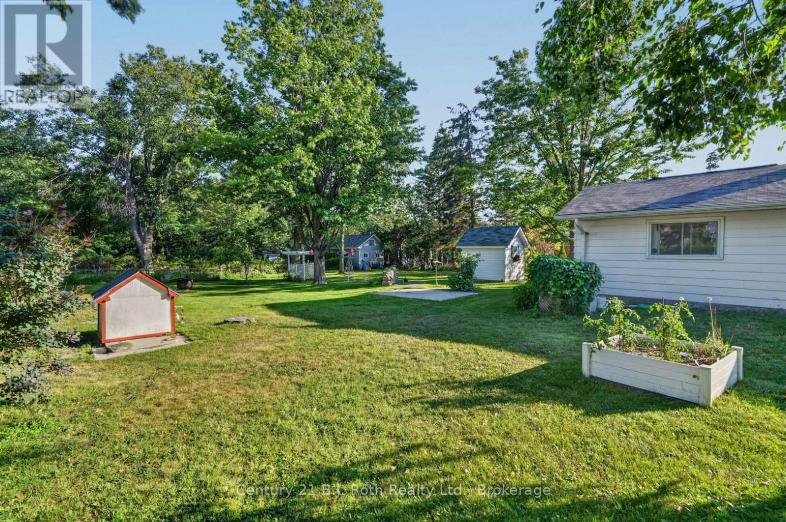 2381 11 HIGHWAY - 37