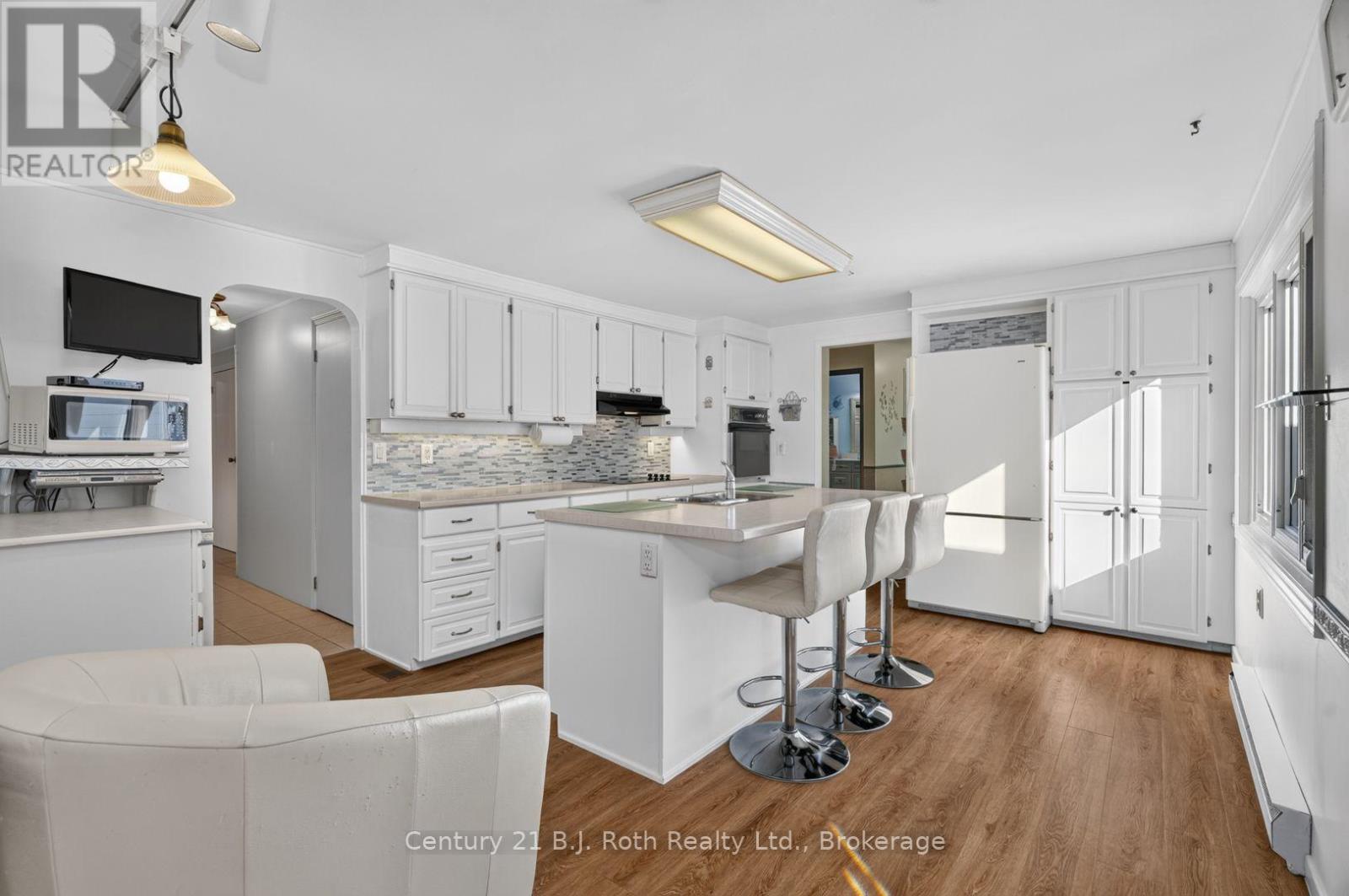2381 11 HIGHWAY - Image 8