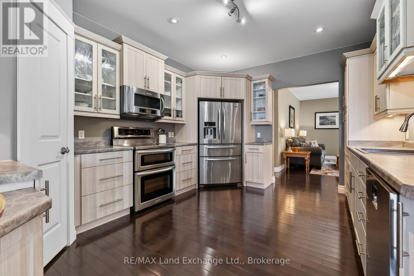 229 CARLOWAY TRAIL - Image 12