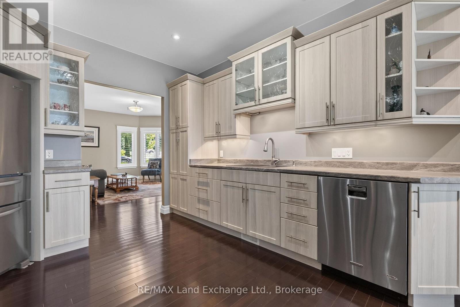 229 CARLOWAY TRAIL - Image 15