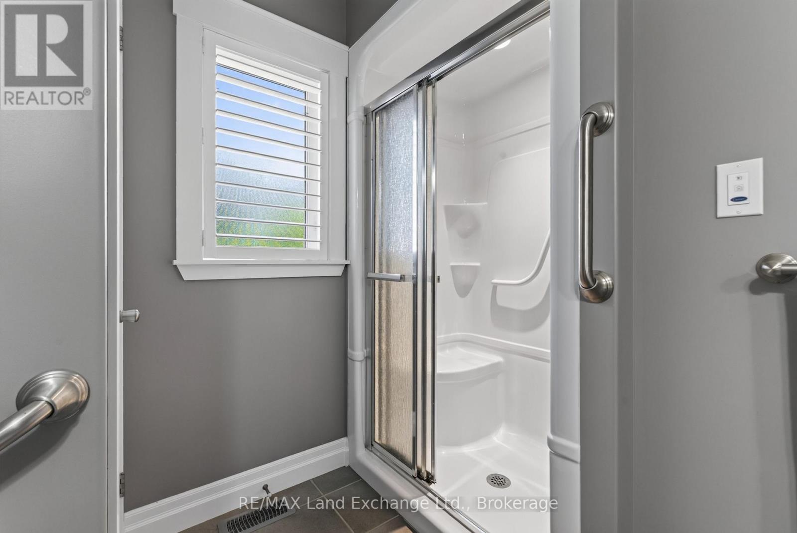 229 CARLOWAY TRAIL - Image 26