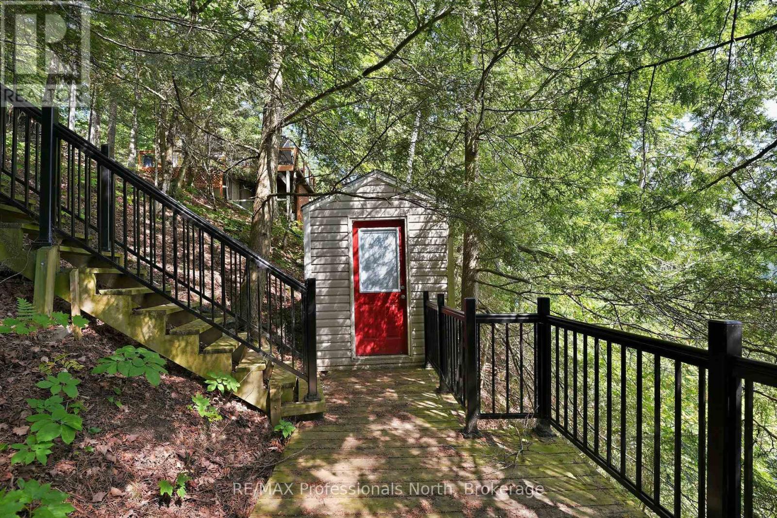 1114 MISKWABI LAKE ROAD - Image 38