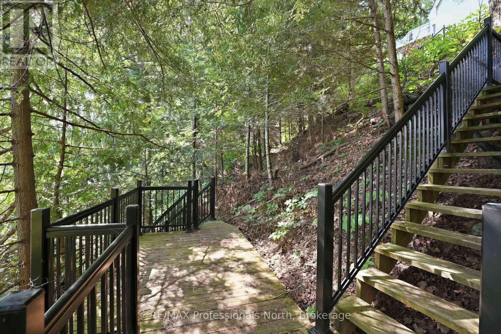 1114 MISKWABI LAKE ROAD - Image 40