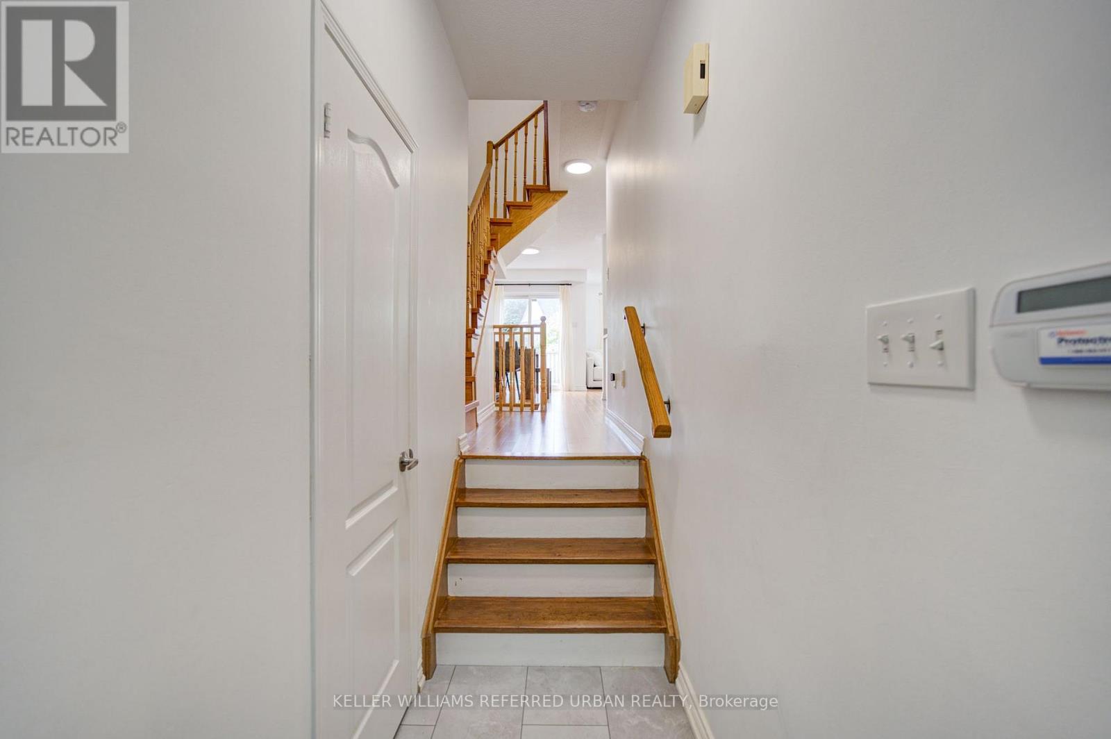 19 EVELYN BUCK LANE - 5