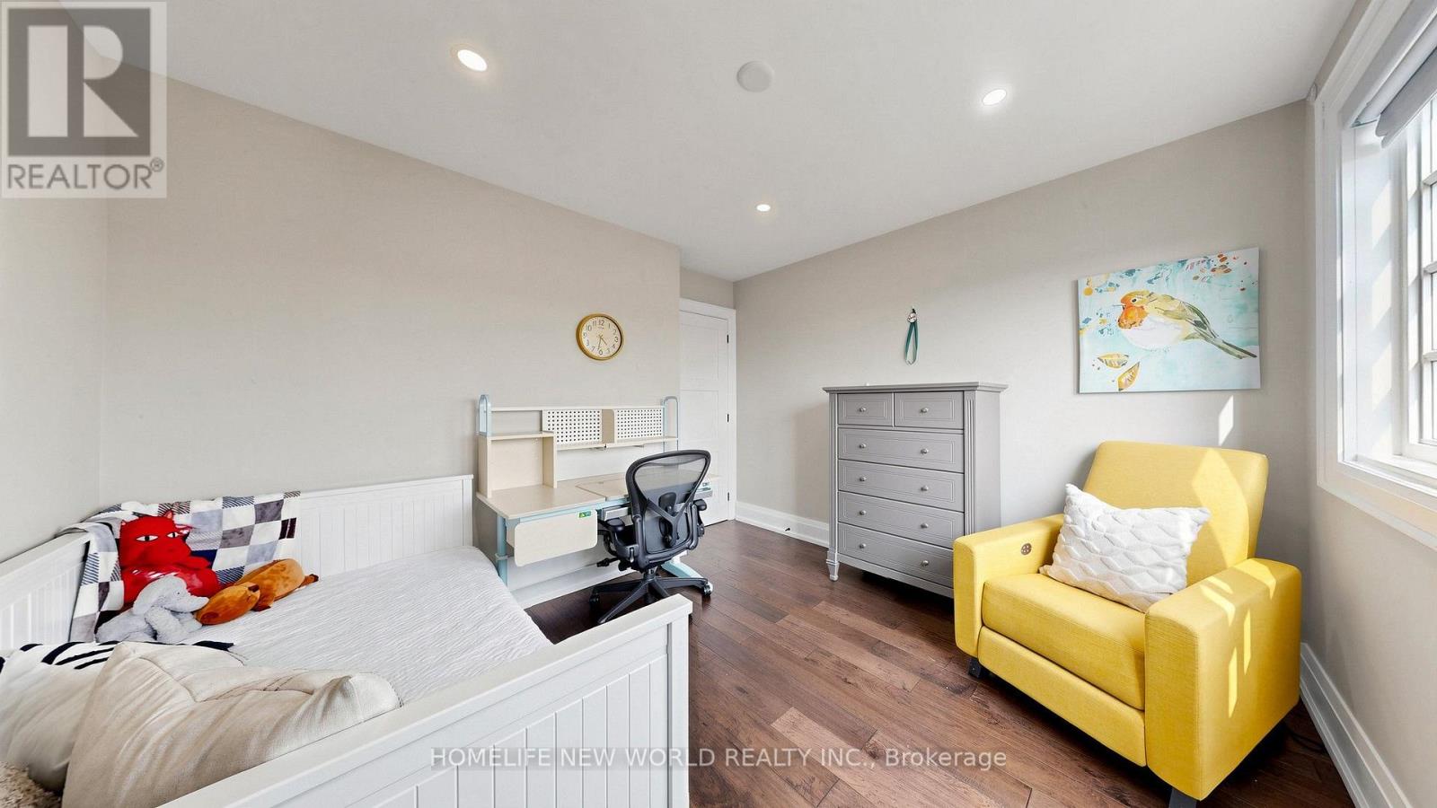 526 CUNNINGHAM DRIVE - 28