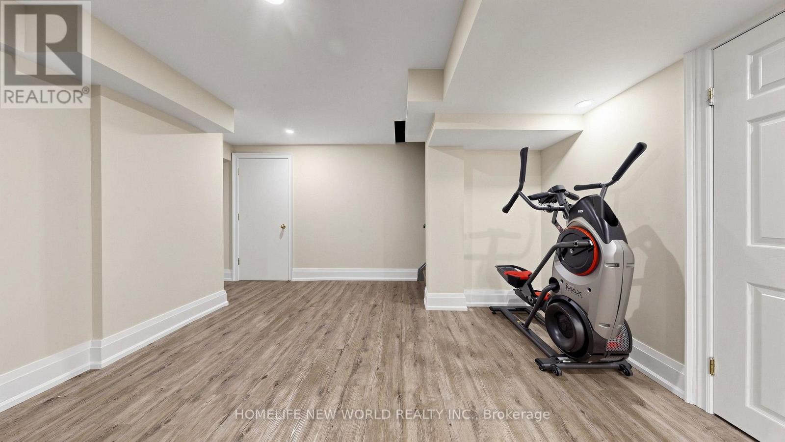 526 CUNNINGHAM DRIVE - 32