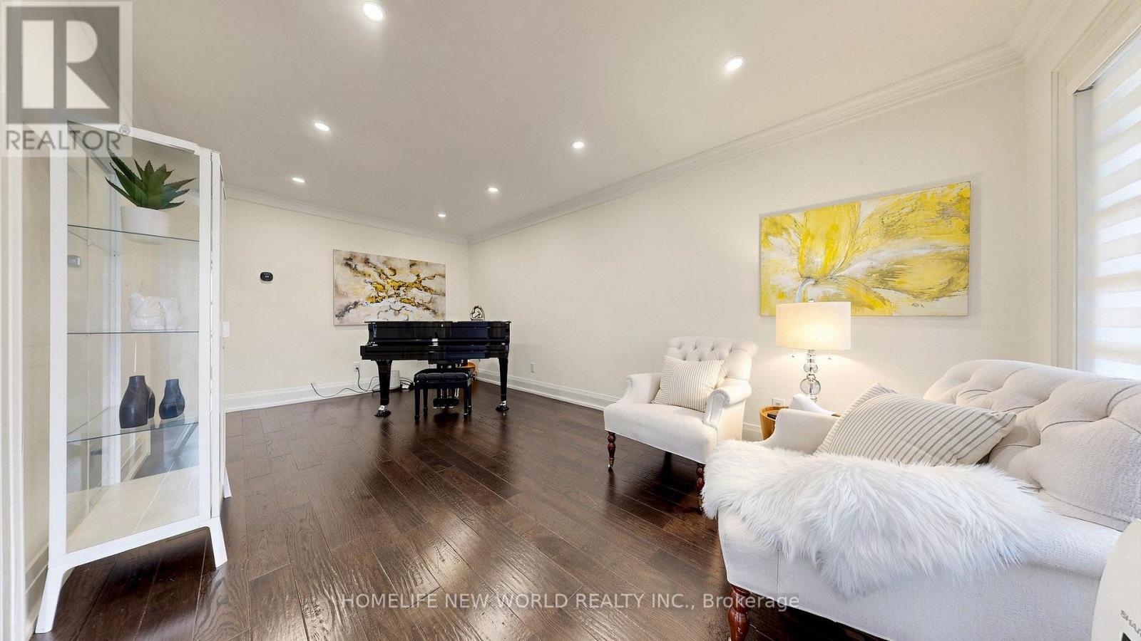 526 CUNNINGHAM DRIVE - 4