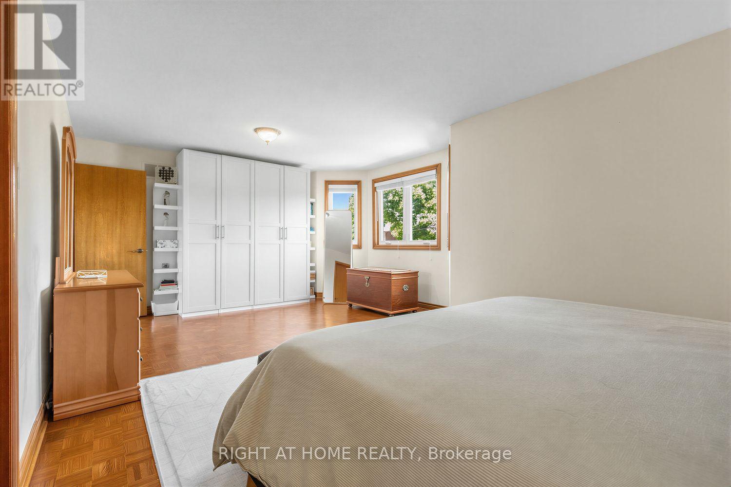 112 BELVIEW AVENUE - 23