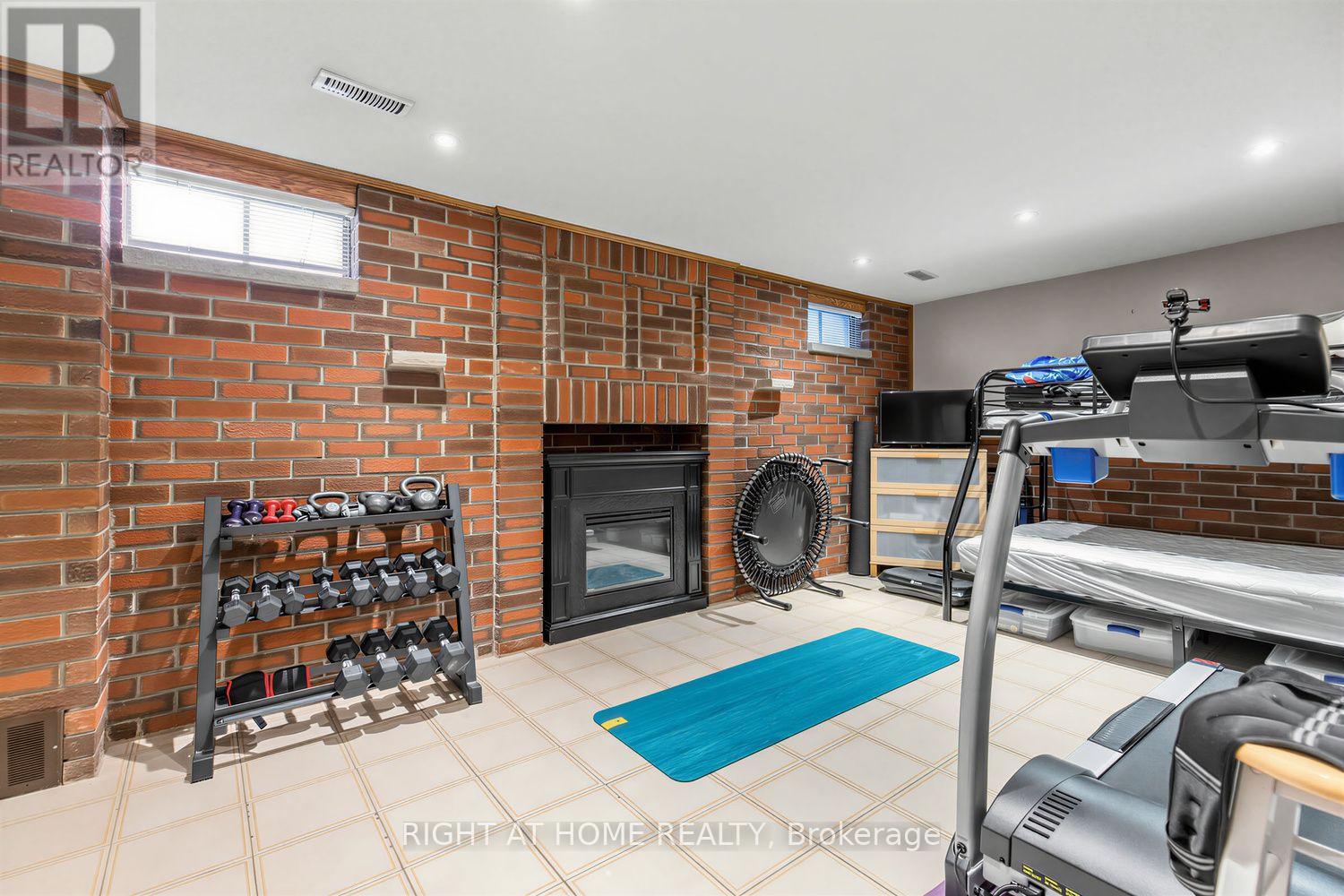 112 BELVIEW AVENUE - 36
