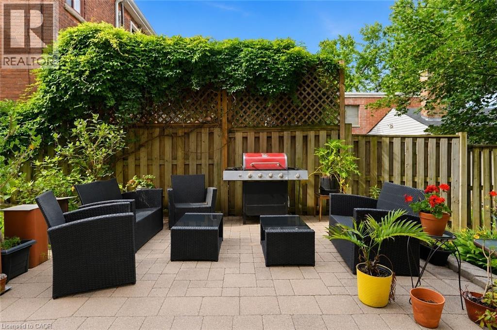 Thumbnail 32