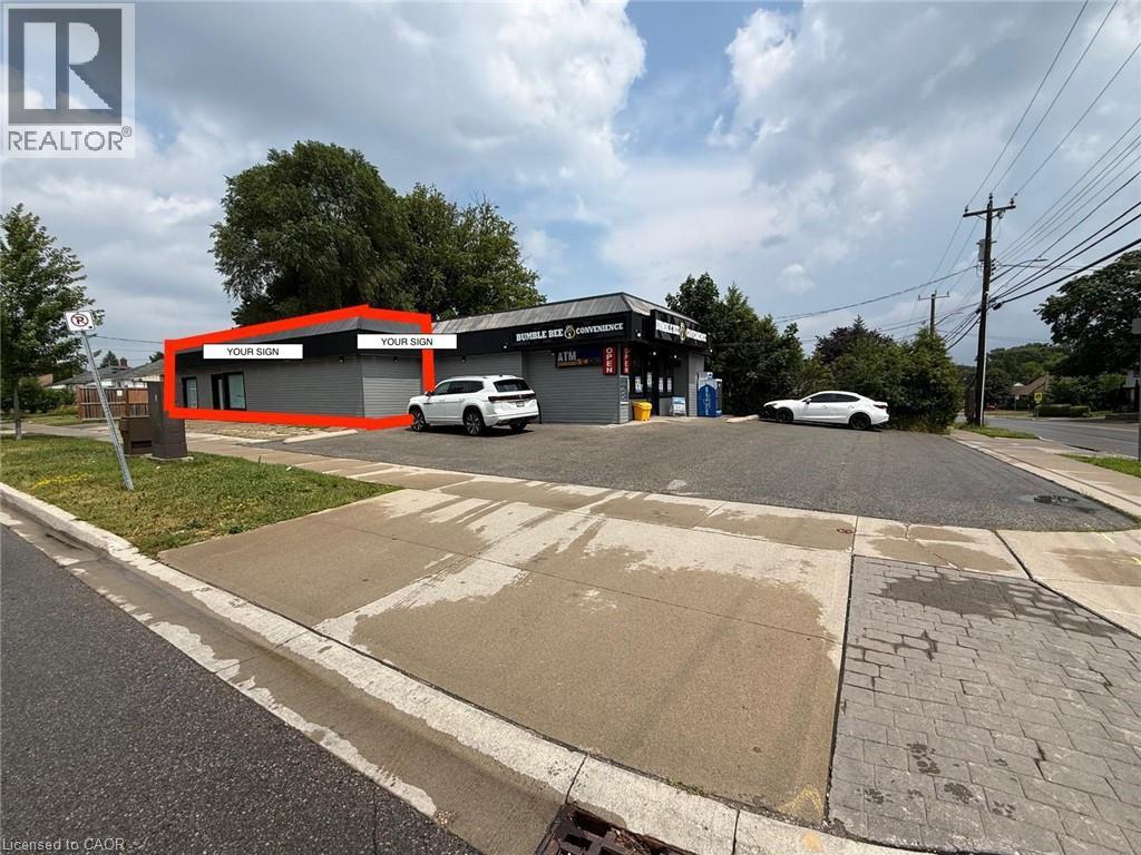 116 ST CLAIR Avenue