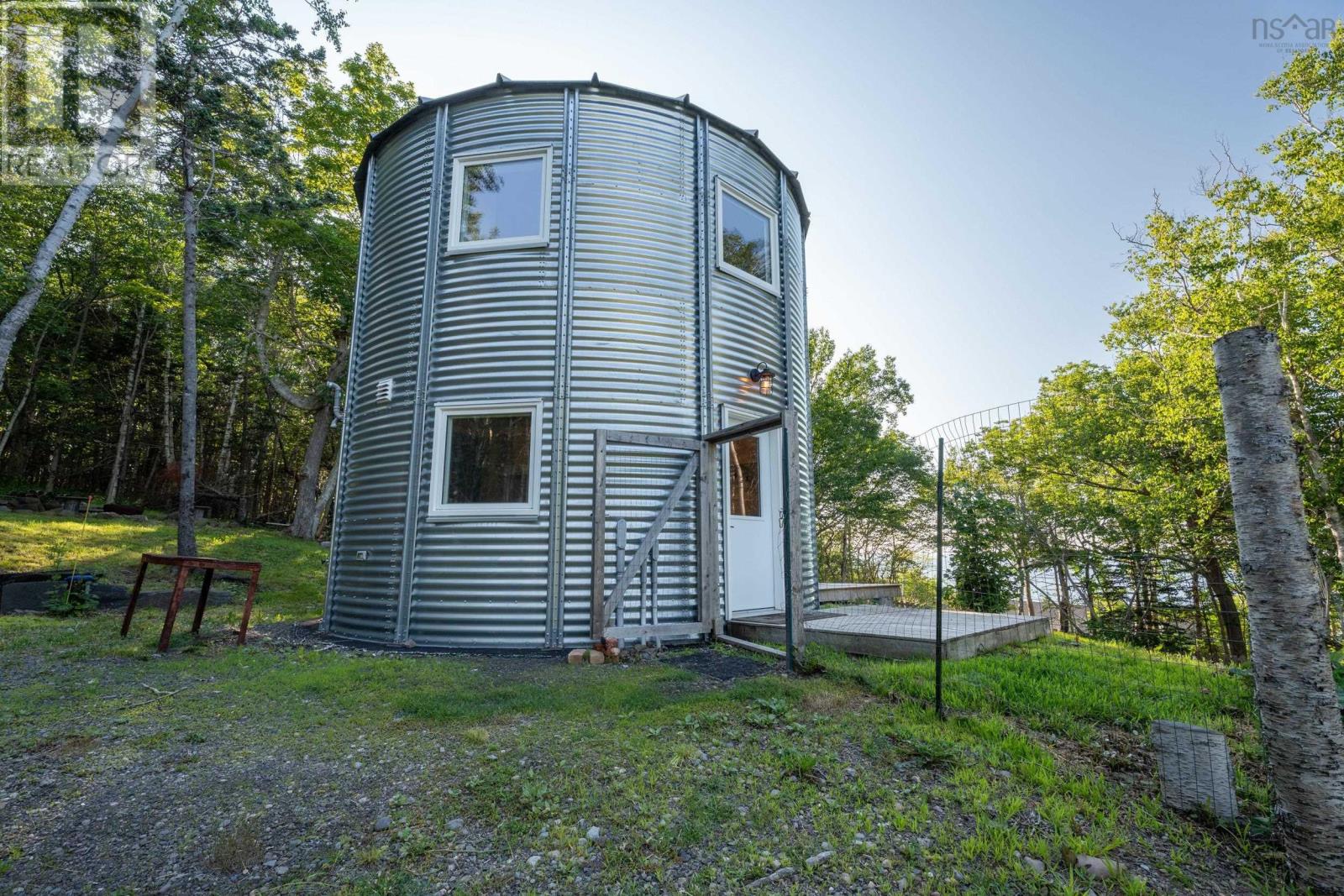 Property 32 of 39 of 1371 Lighthouse Road