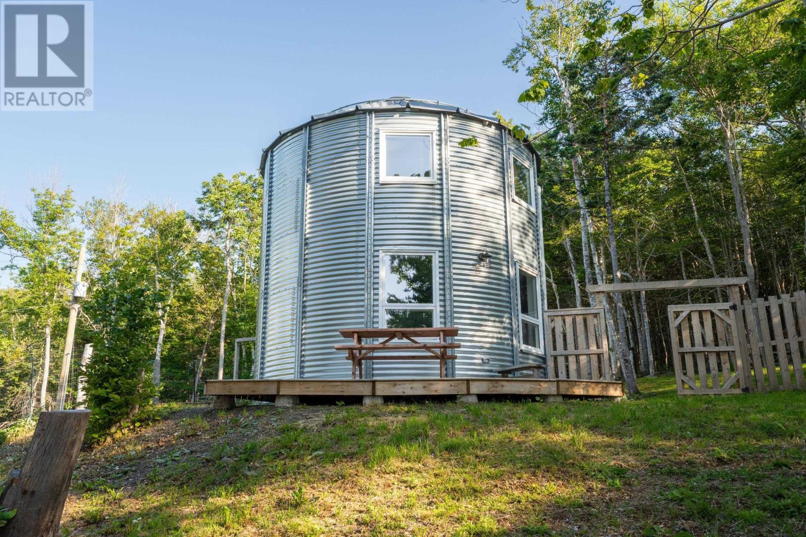 Property 34 of 39 of 1371 Lighthouse Road