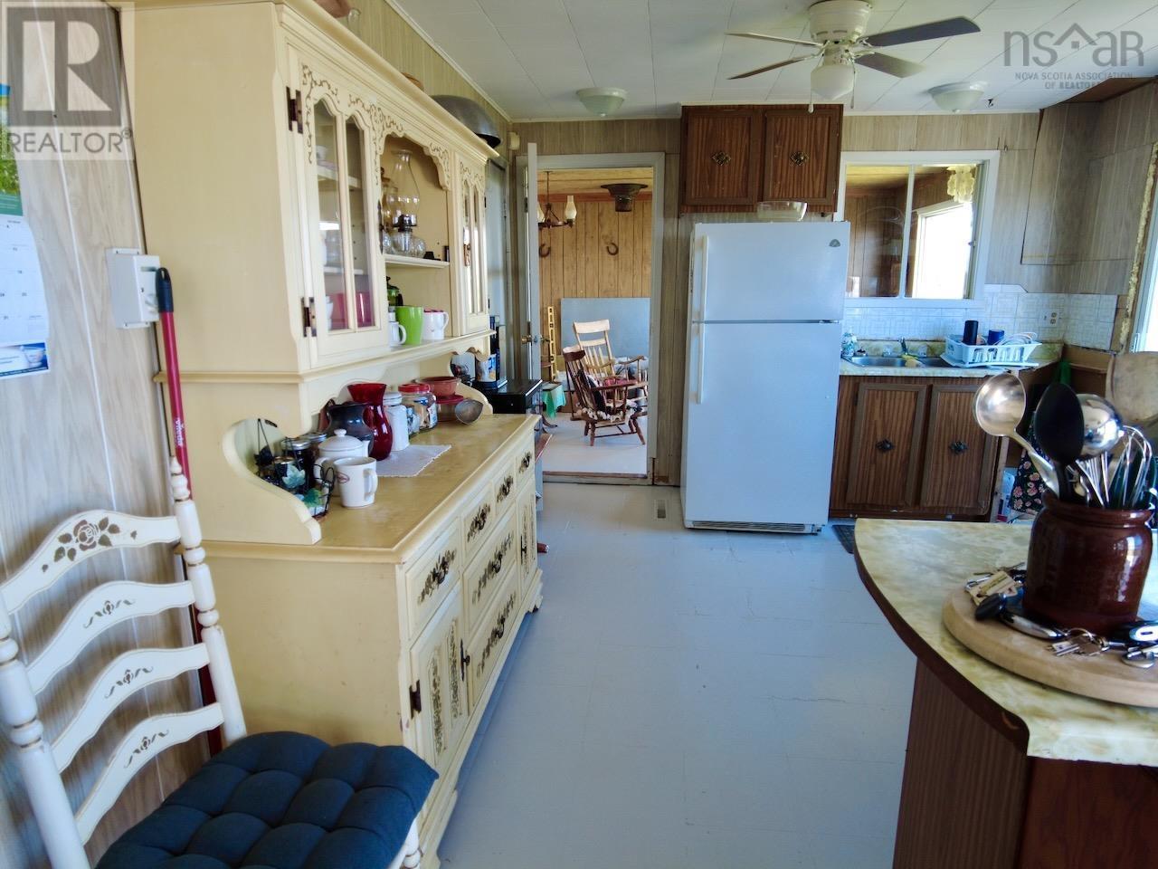 19 Rockwell Lane - 23