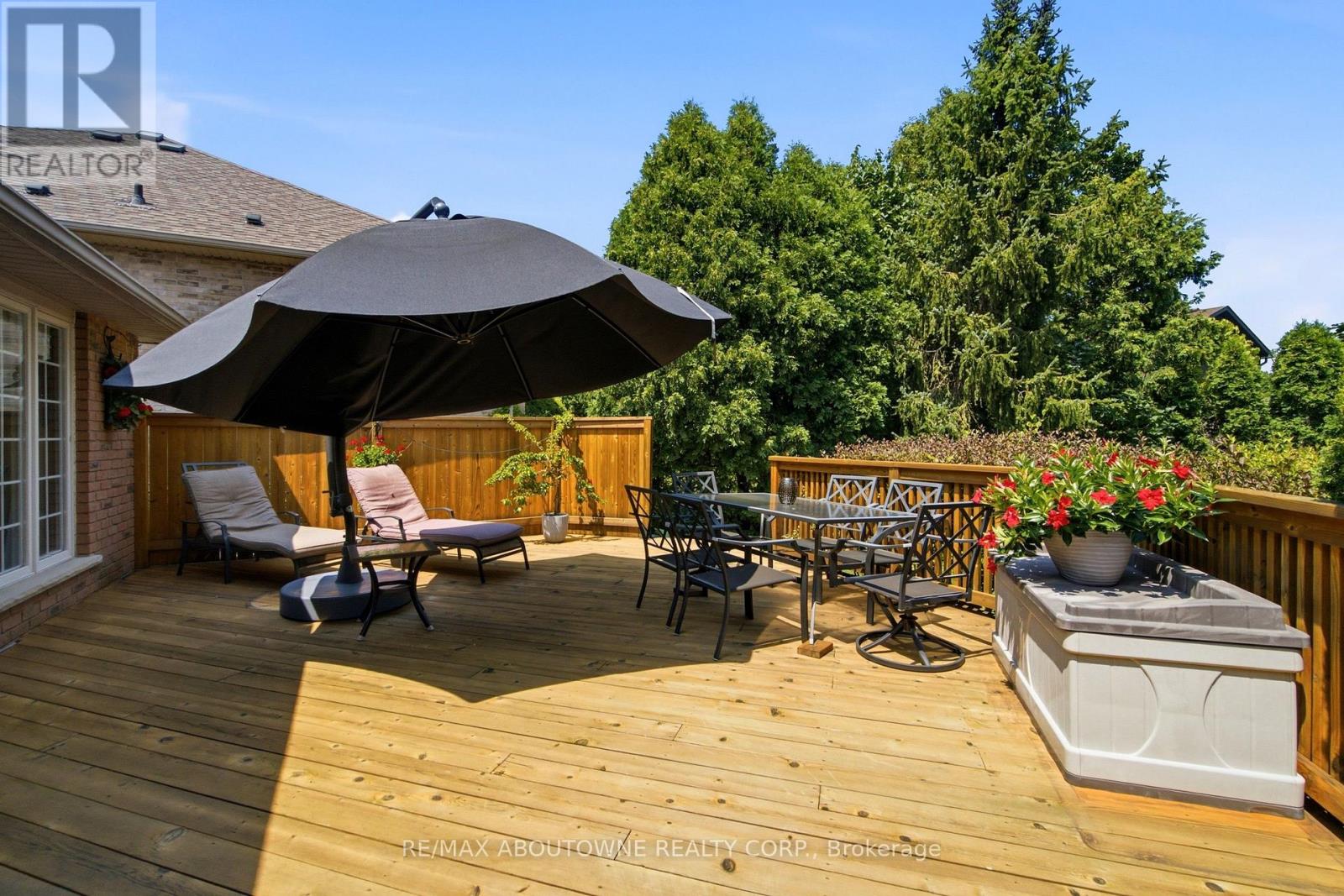 1090 CROFTON WAY - 35