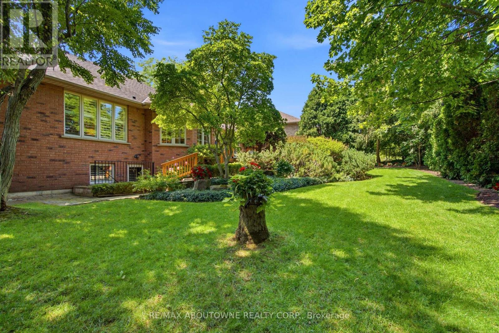 1090 CROFTON WAY - Image 41