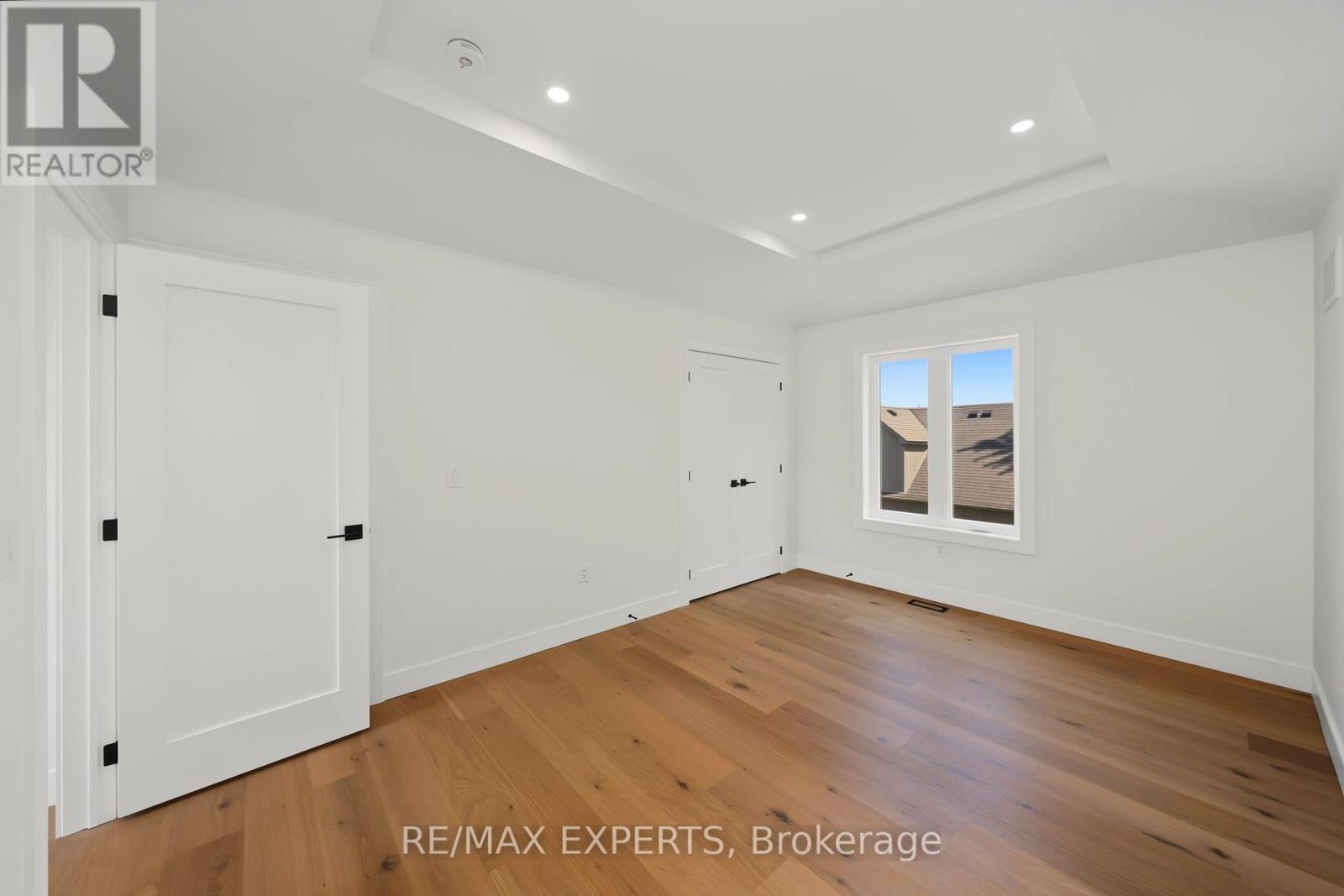 1062 ALEXANDRA AVENUE - Image 28
