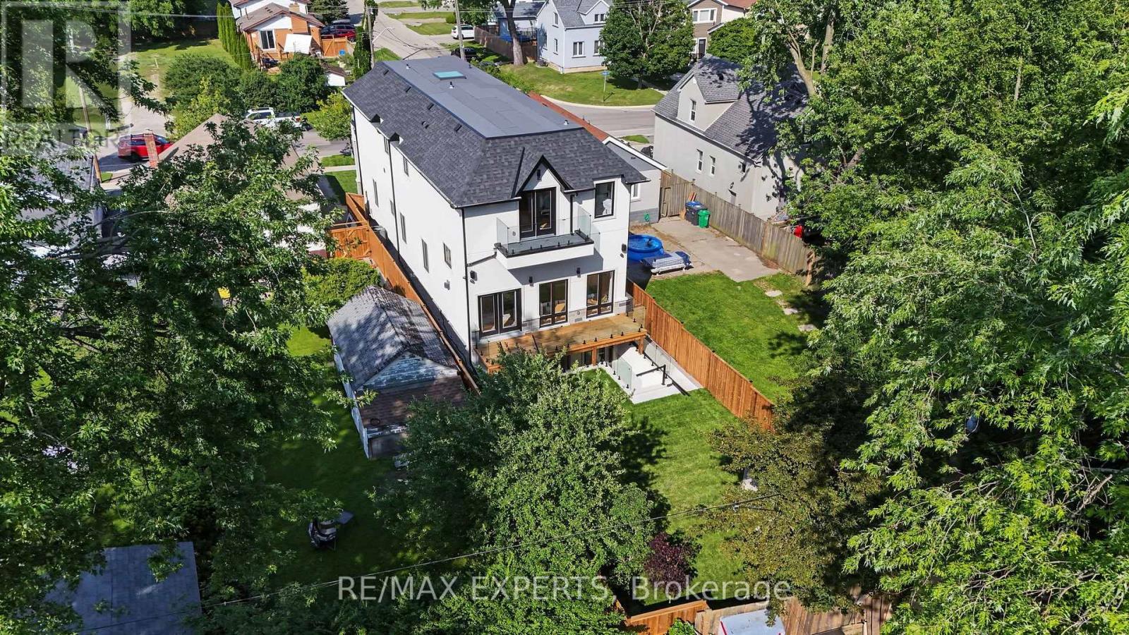 1062 ALEXANDRA AVENUE - Image 49