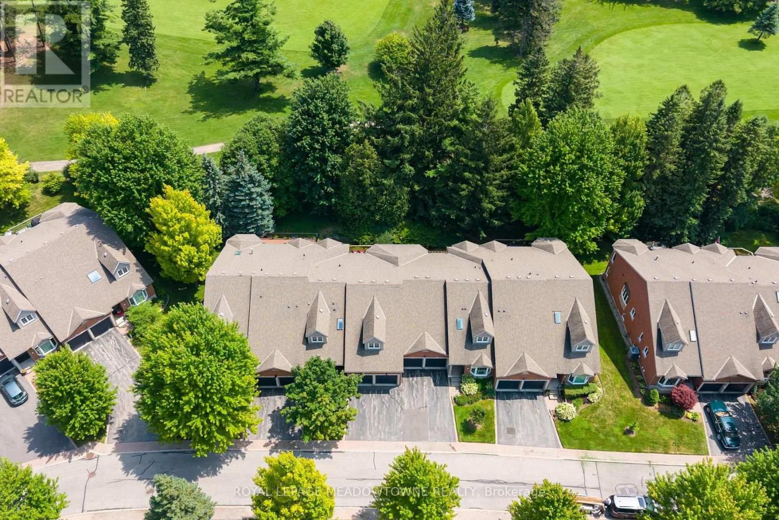 12 FAIRWAY LANE - 2