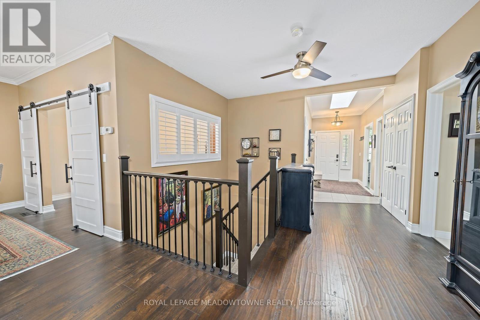 12 FAIRWAY LANE - Image 32