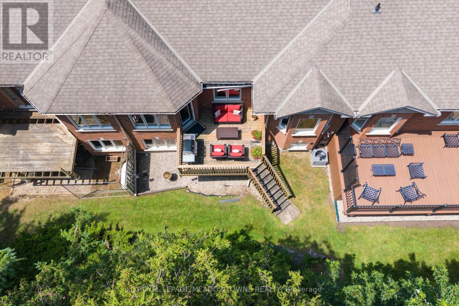 12 FAIRWAY LANE - Image 40