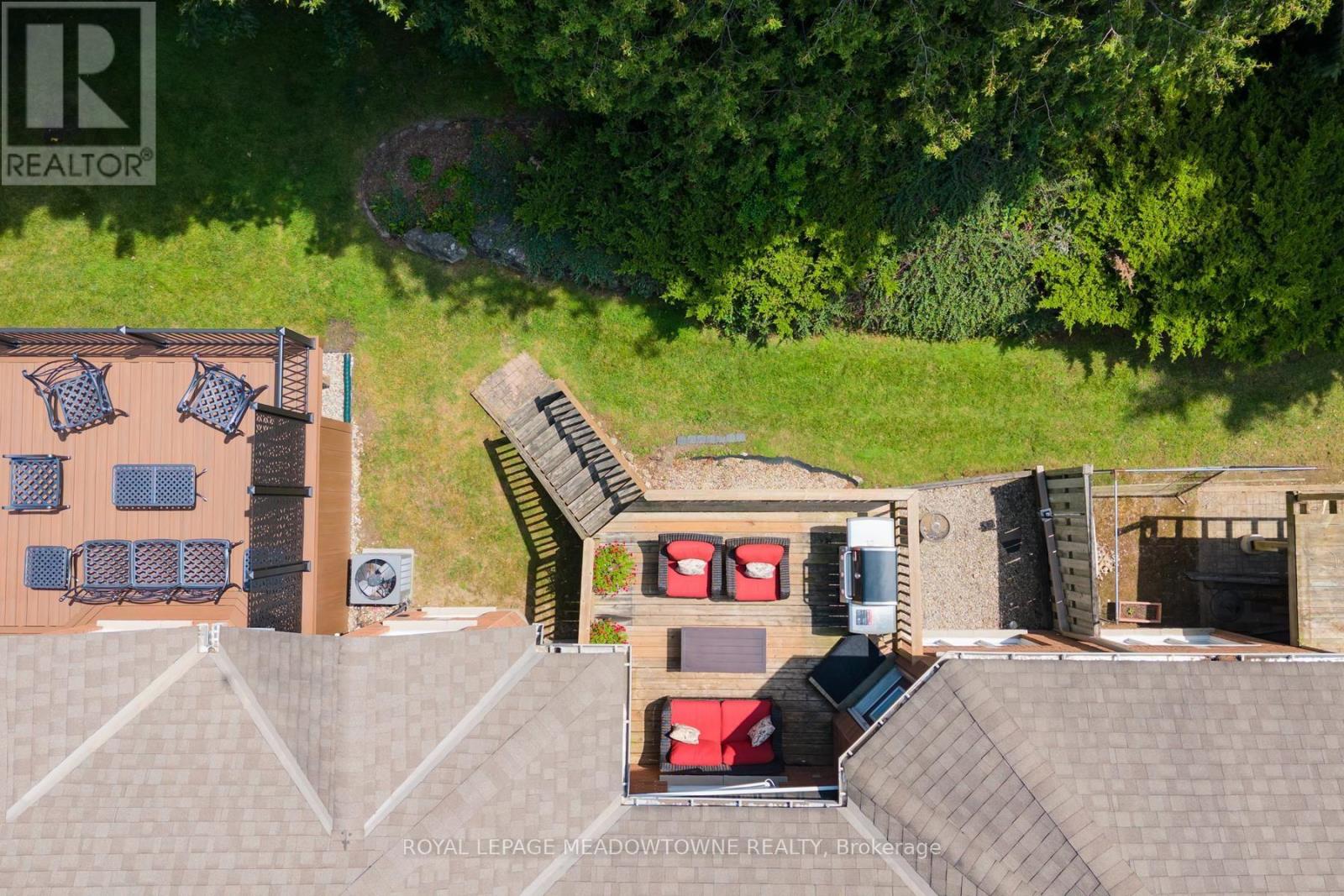 12 FAIRWAY LANE - Image 41