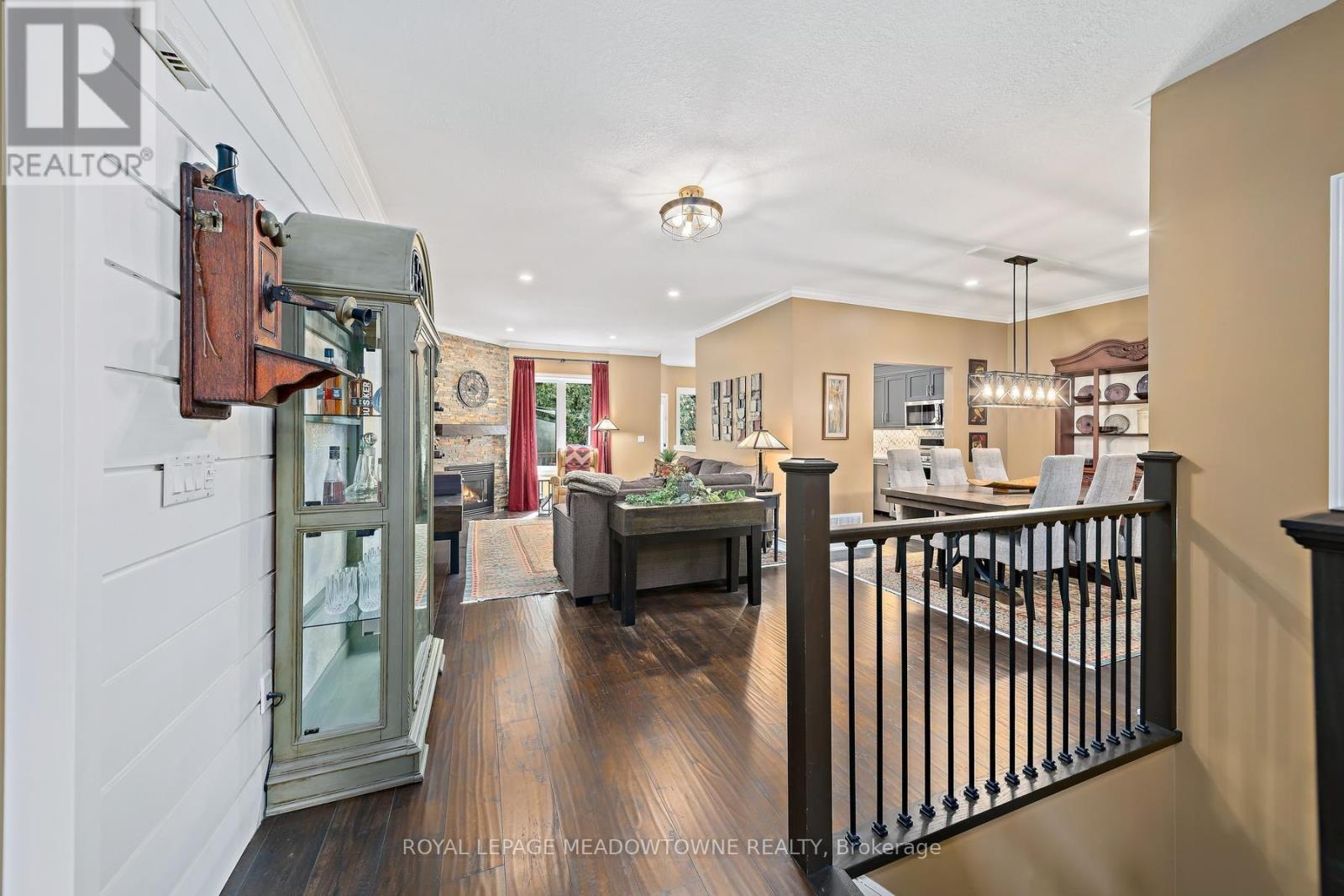 12 FAIRWAY LANE - Image 9
