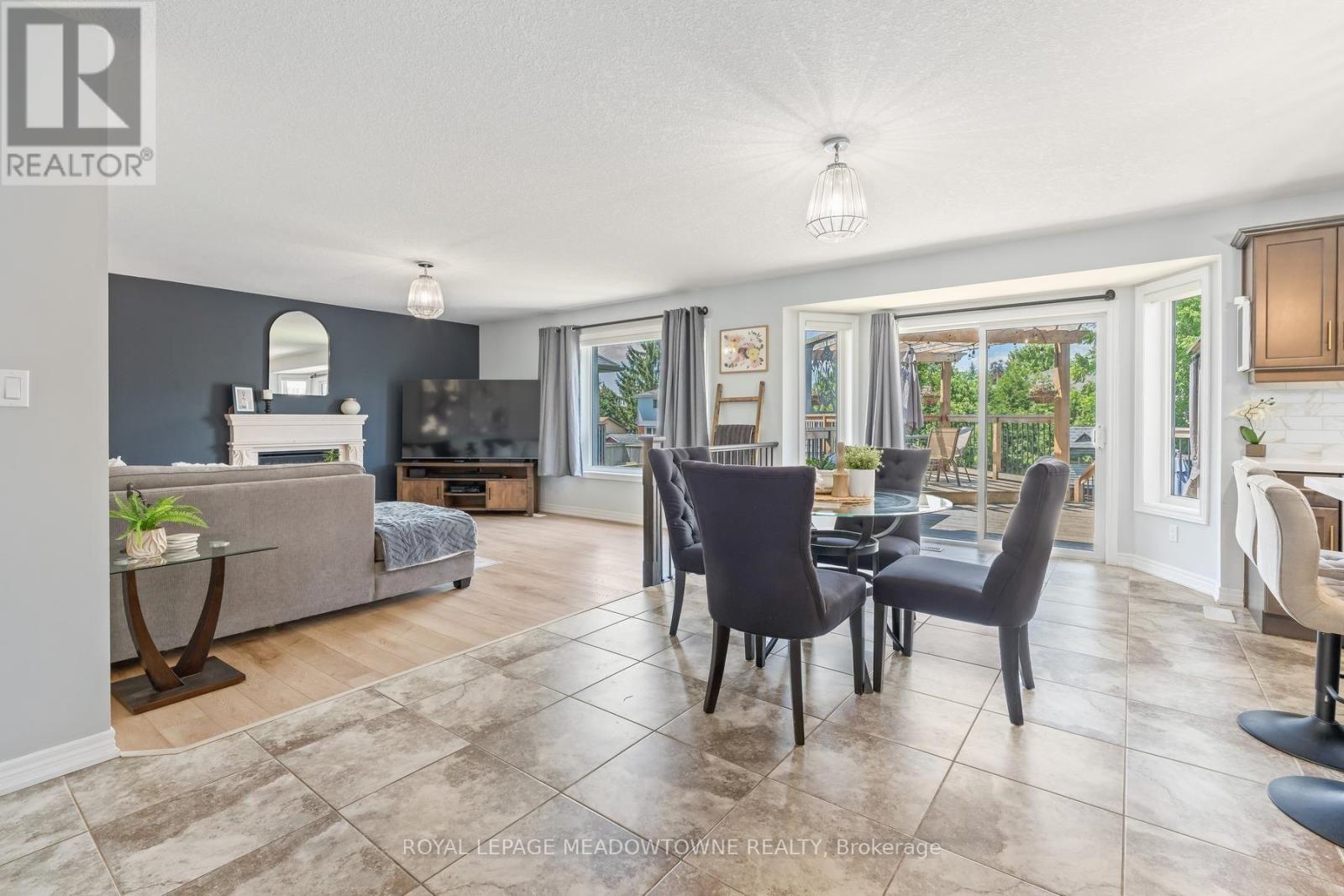 112 SCHMIDT DRIVE - 17