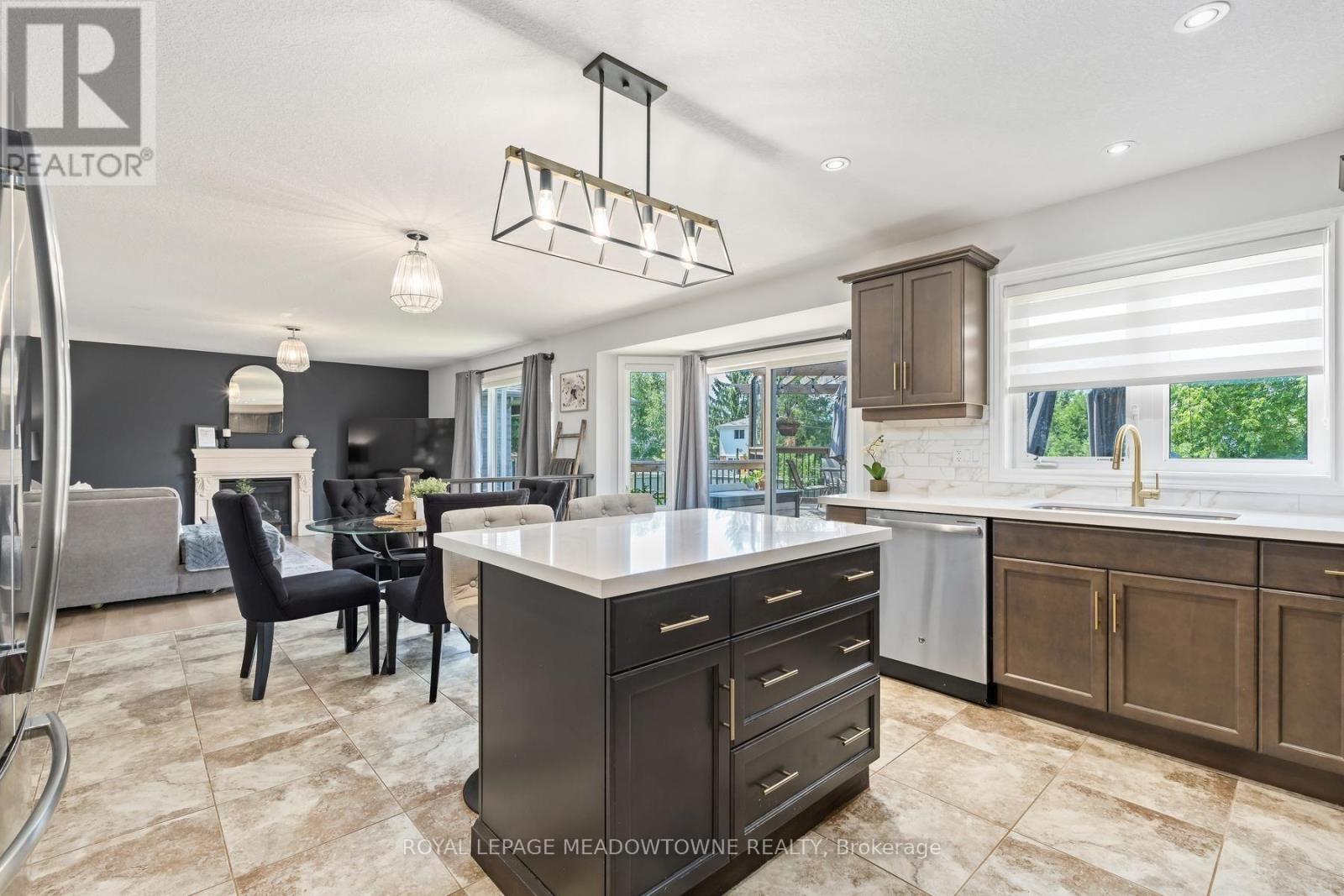 112 SCHMIDT DRIVE - 21