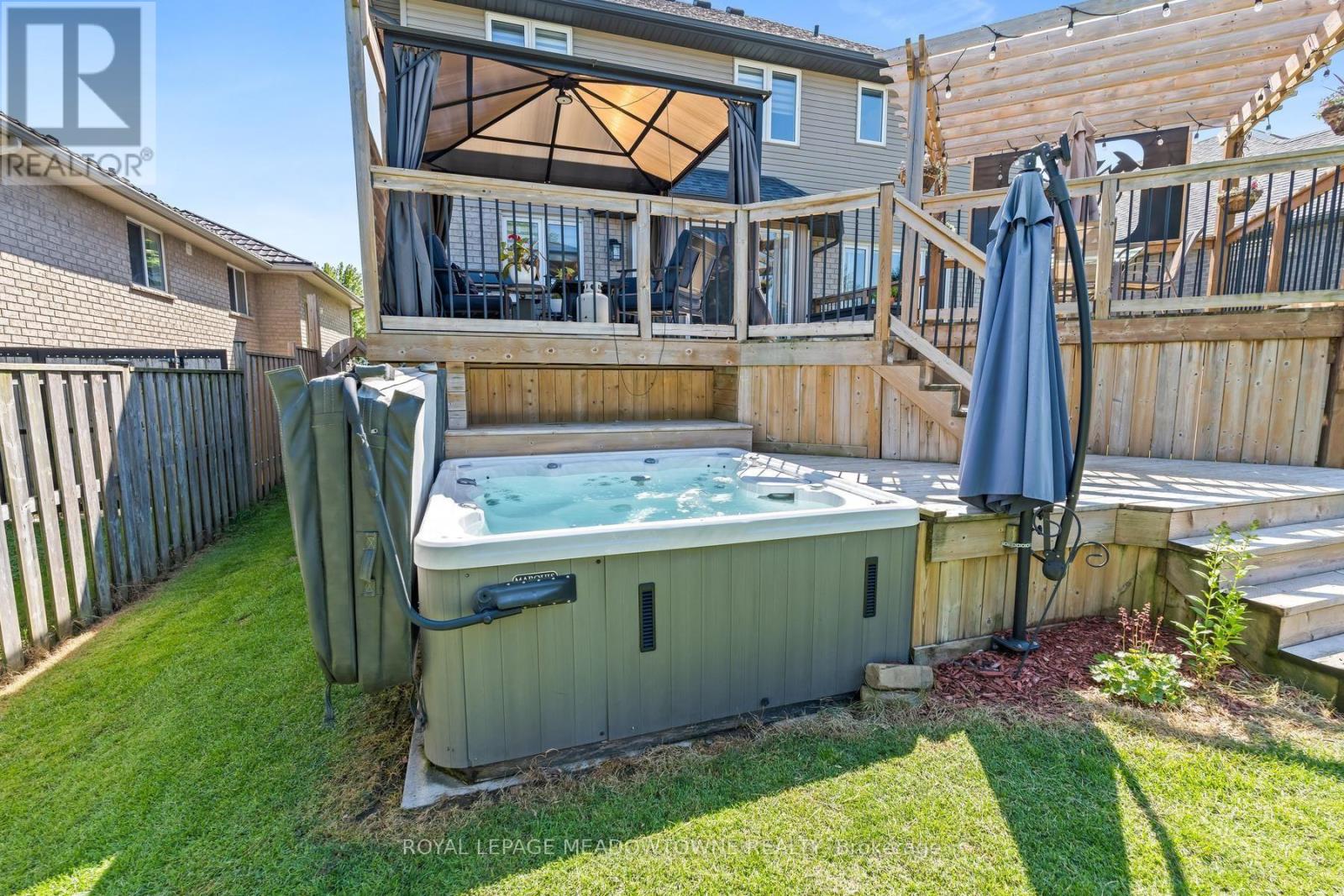 112 SCHMIDT DRIVE - 42