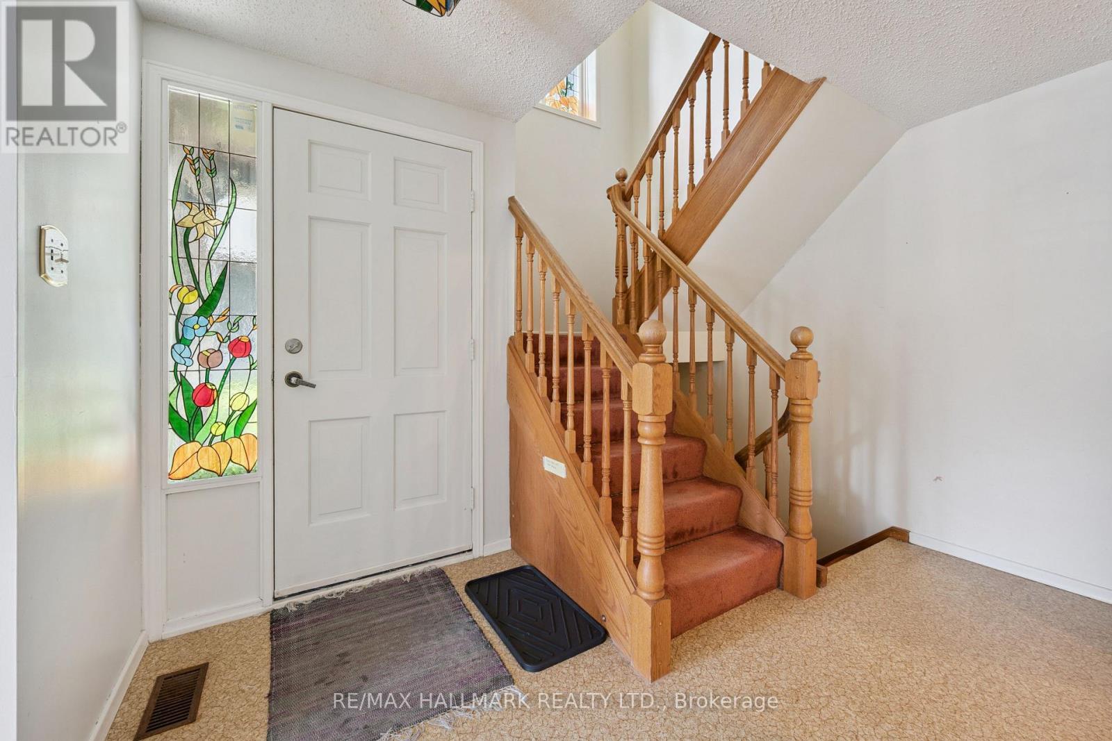 1 - 489 BEECHWOOD DRIVE — photo 3