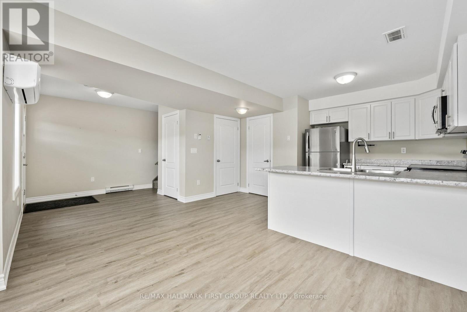 #509 470 LONSBERRY DRIVE - Image 11