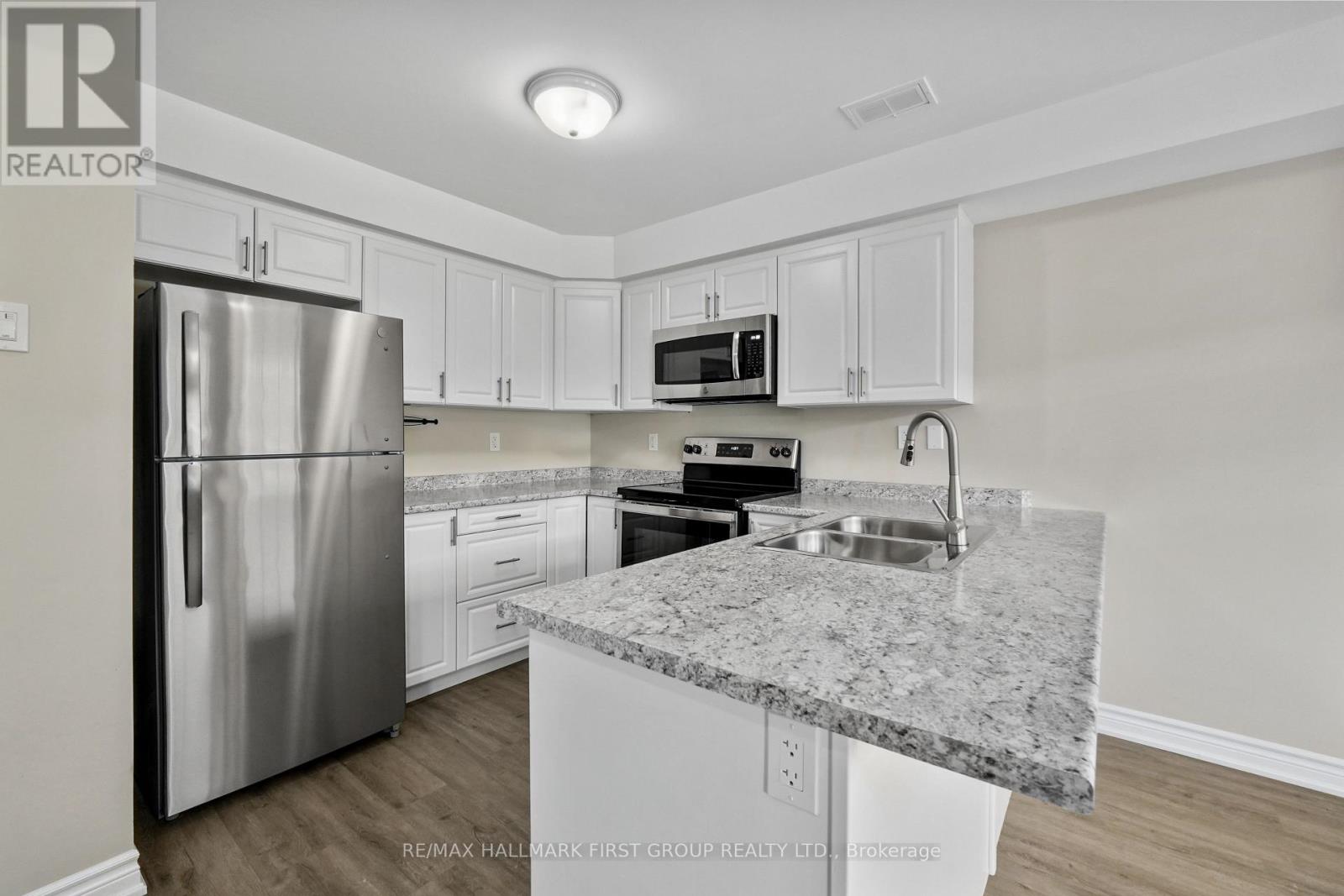 #509 470 LONSBERRY DRIVE - Image 15