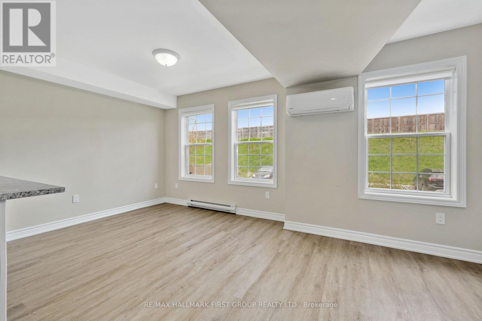 #509 470 LONSBERRY DRIVE - Image 8