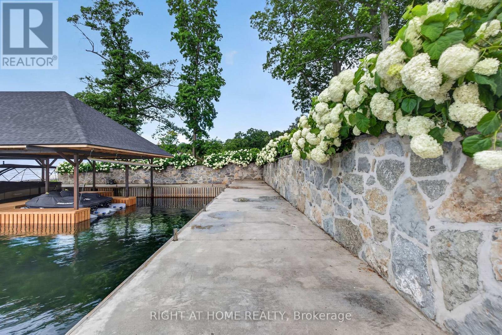 24 KING PITT ROAD - Image 42