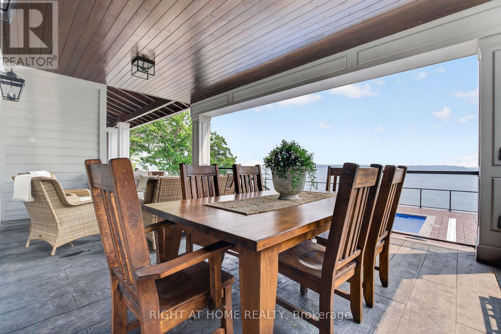24 KING PITT ROAD - 28