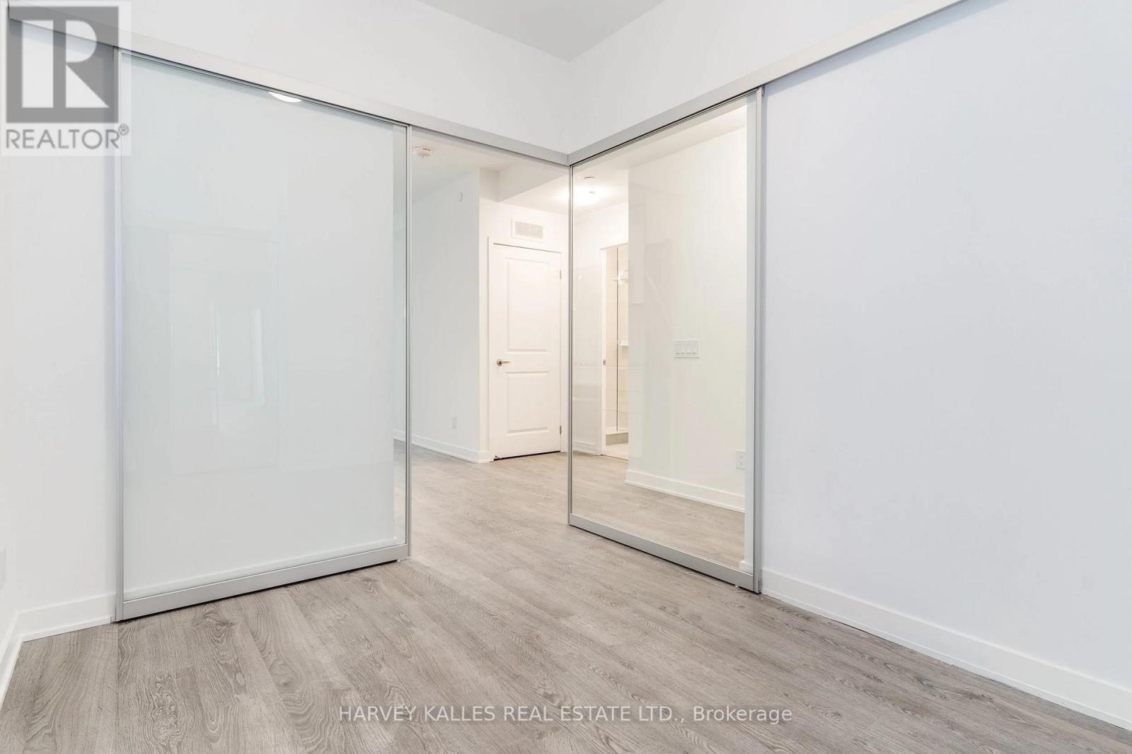 #410 543 RICHMOND STREET W - 16