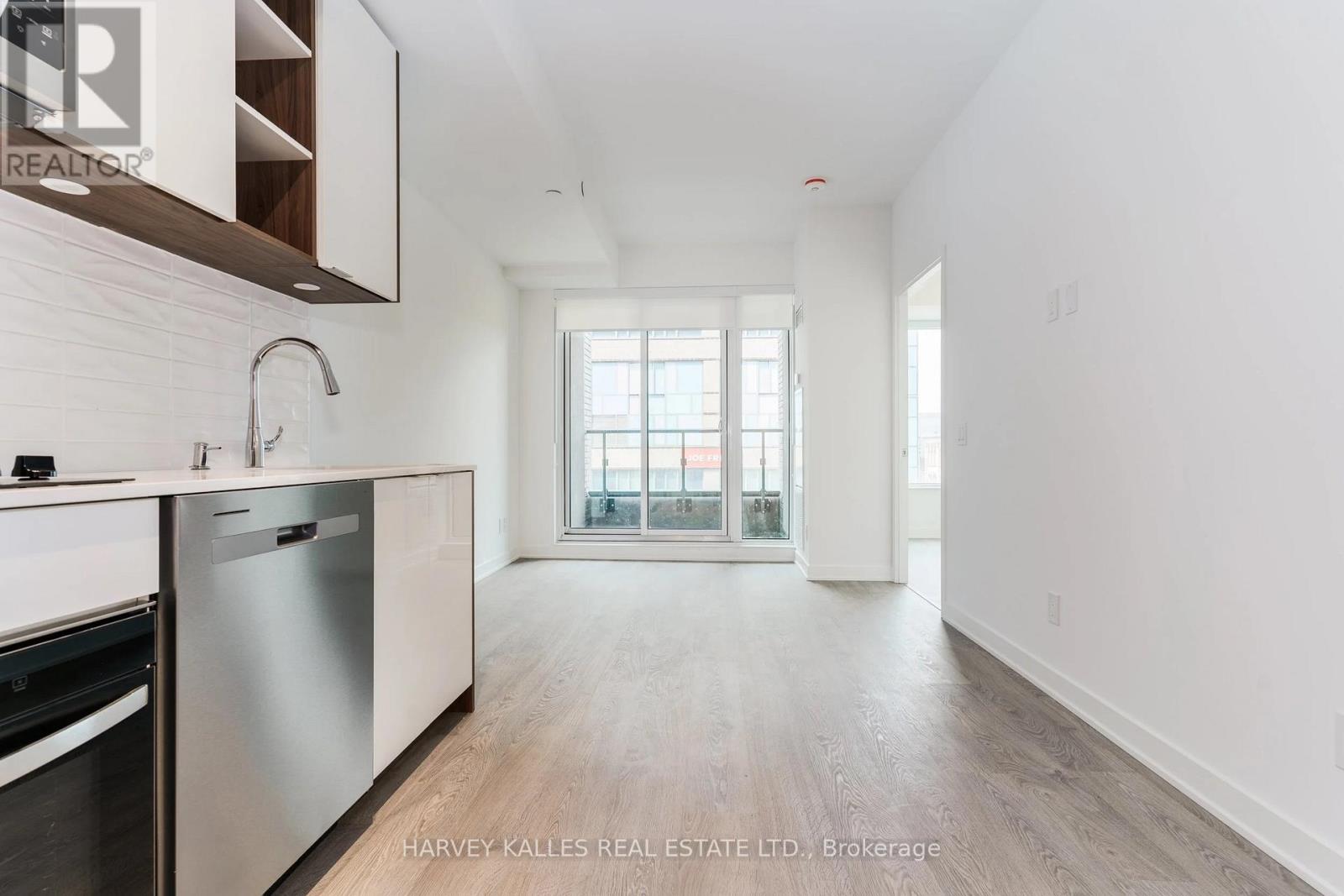 #410 543 RICHMOND STREET W - 4