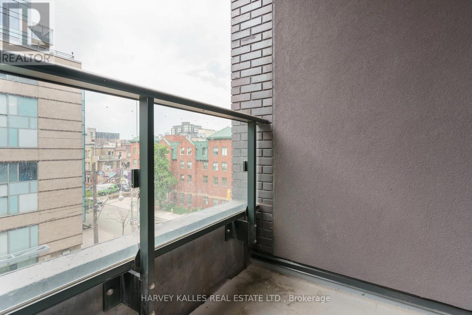 #410 543 RICHMOND STREET W - 33
