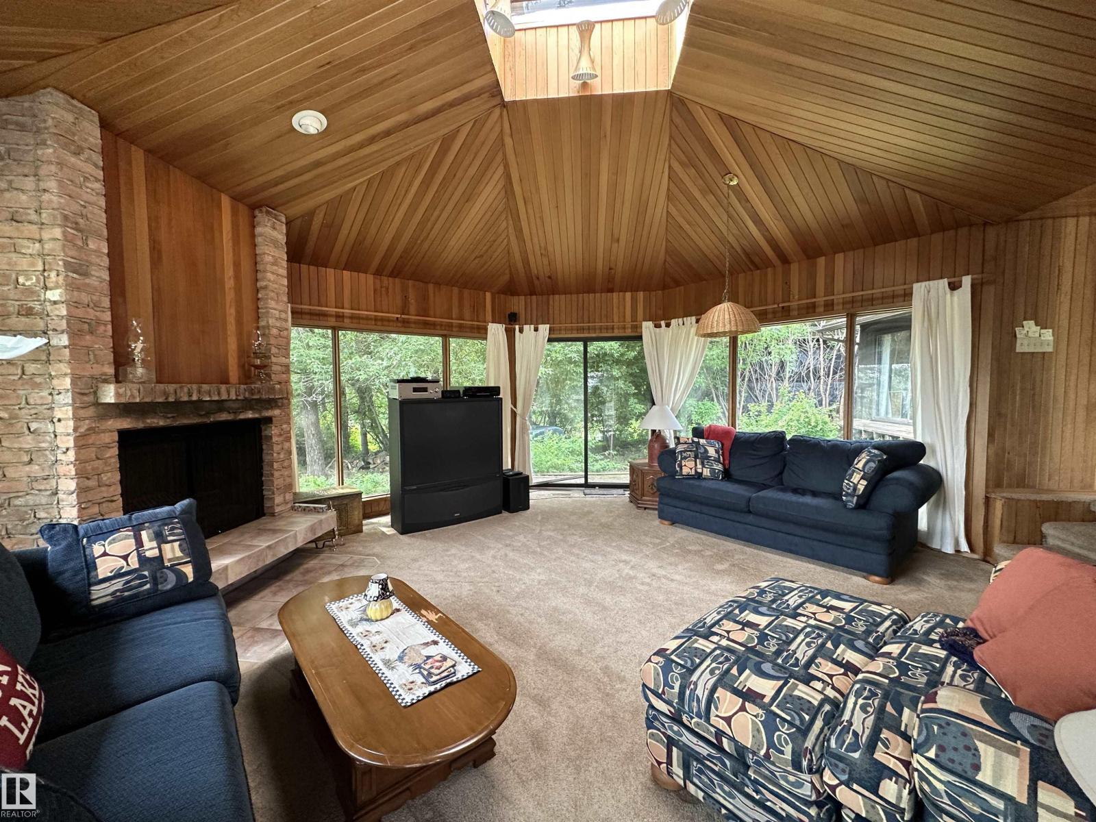 61 Lakeshore DR - 8