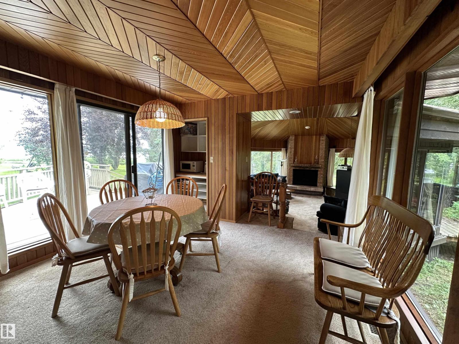 61 Lakeshore DR - Image 9