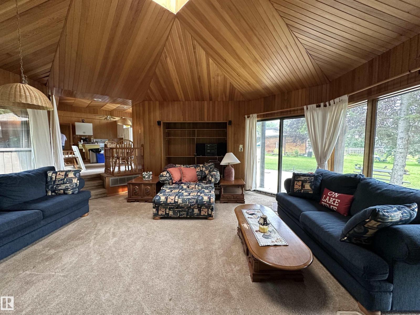 61 Lakeshore DR - 6