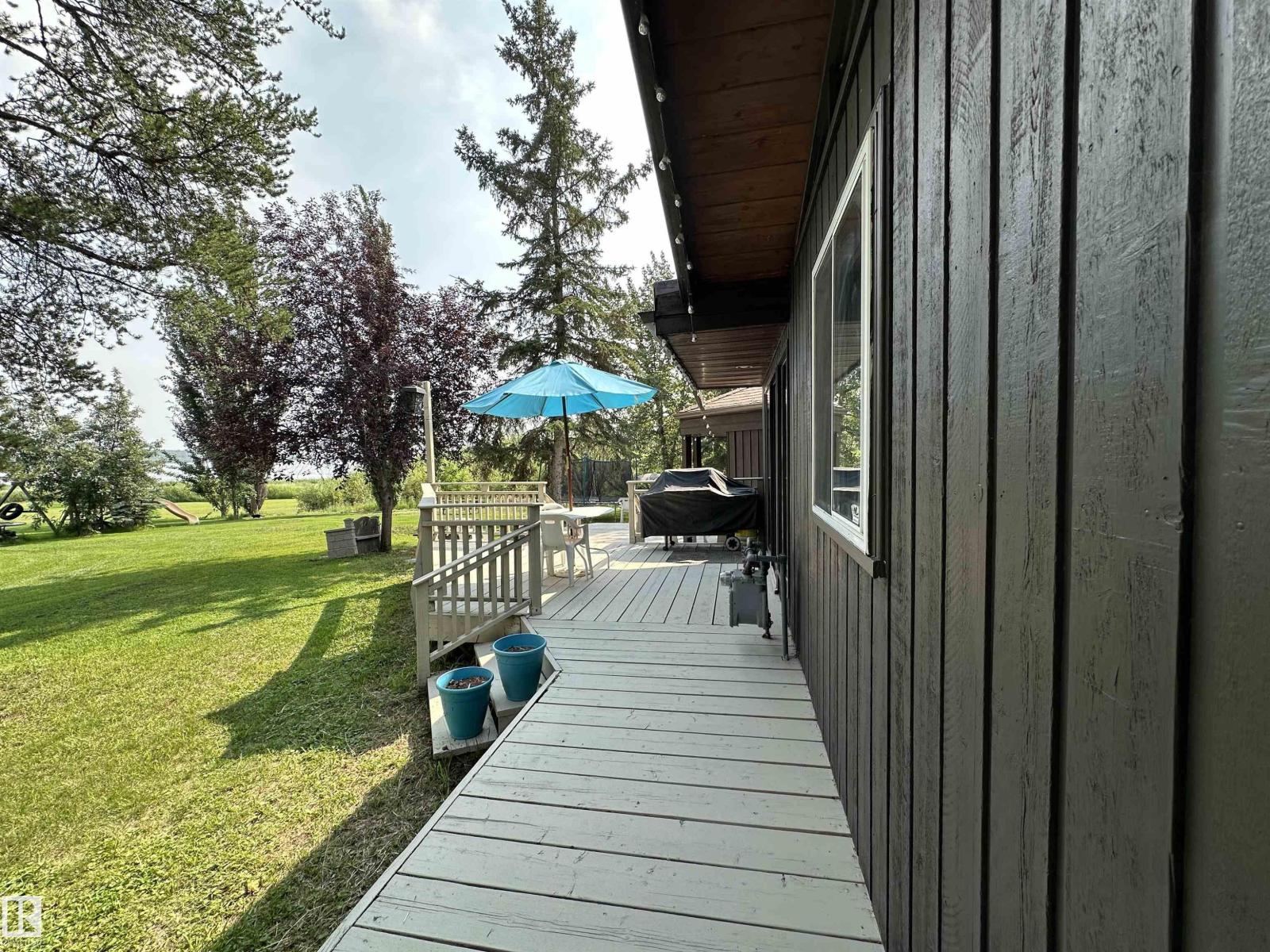 61 Lakeshore DR - 25