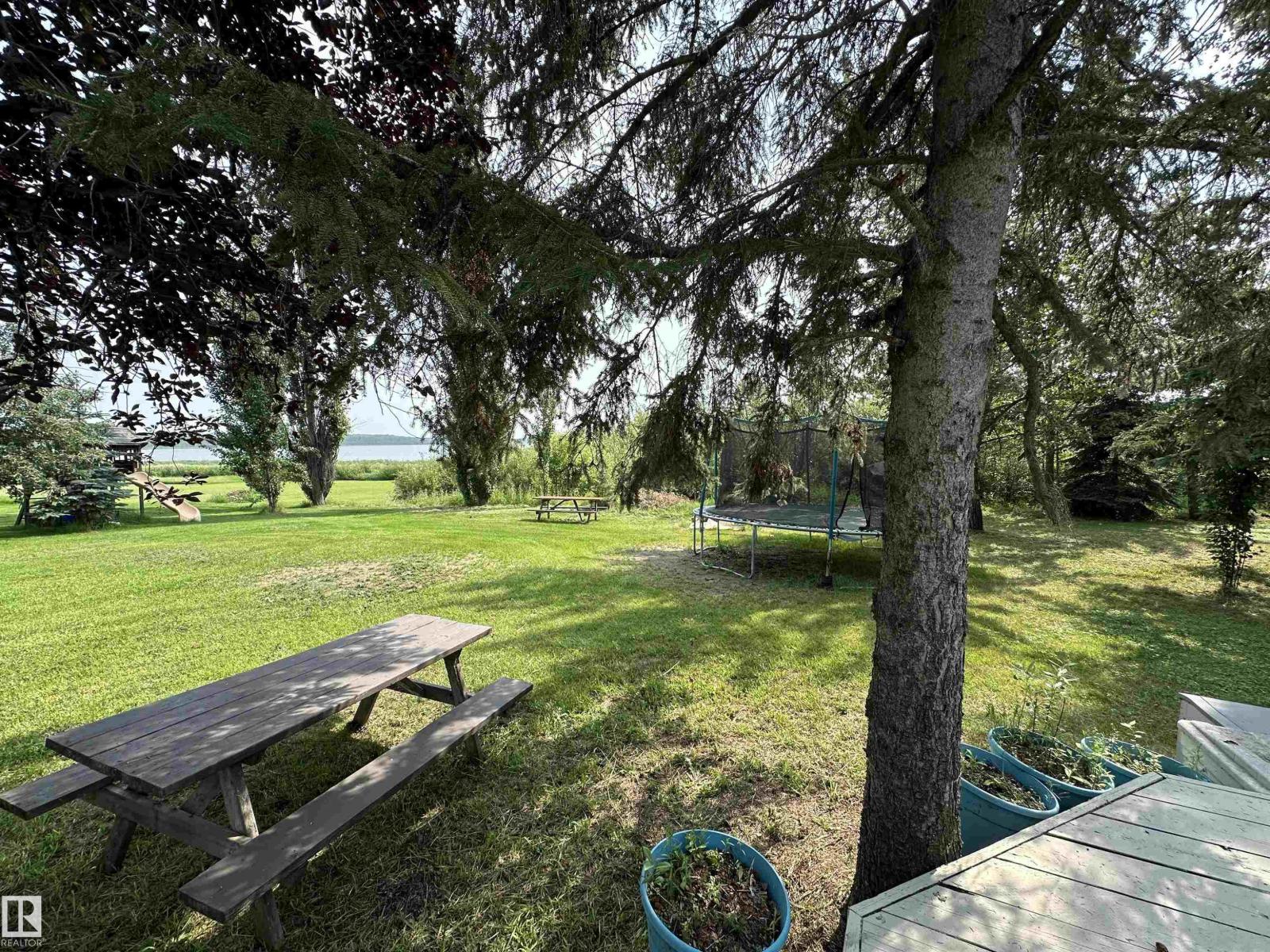 61 Lakeshore DR - Image 35