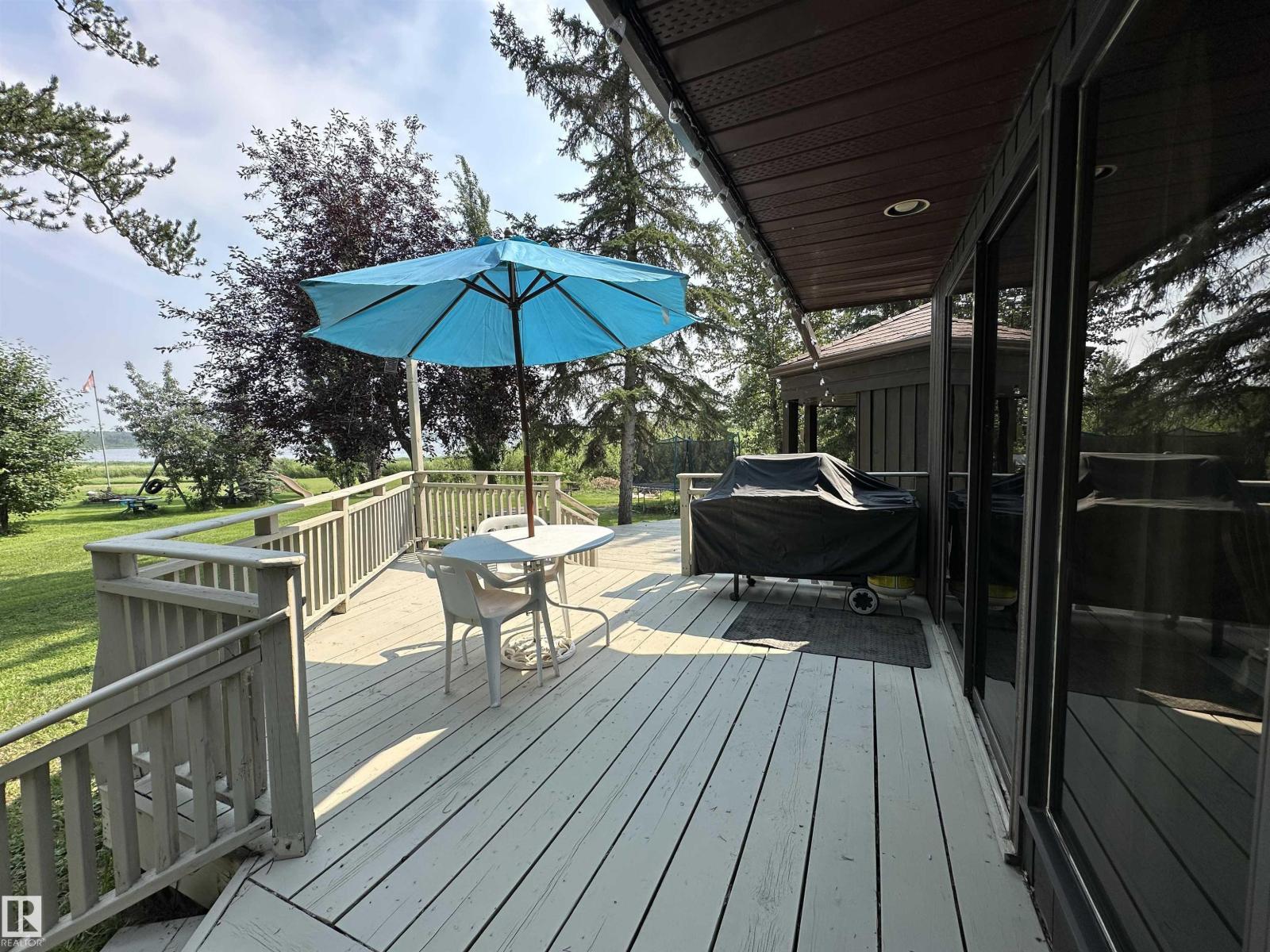 61 Lakeshore DR - Image 24