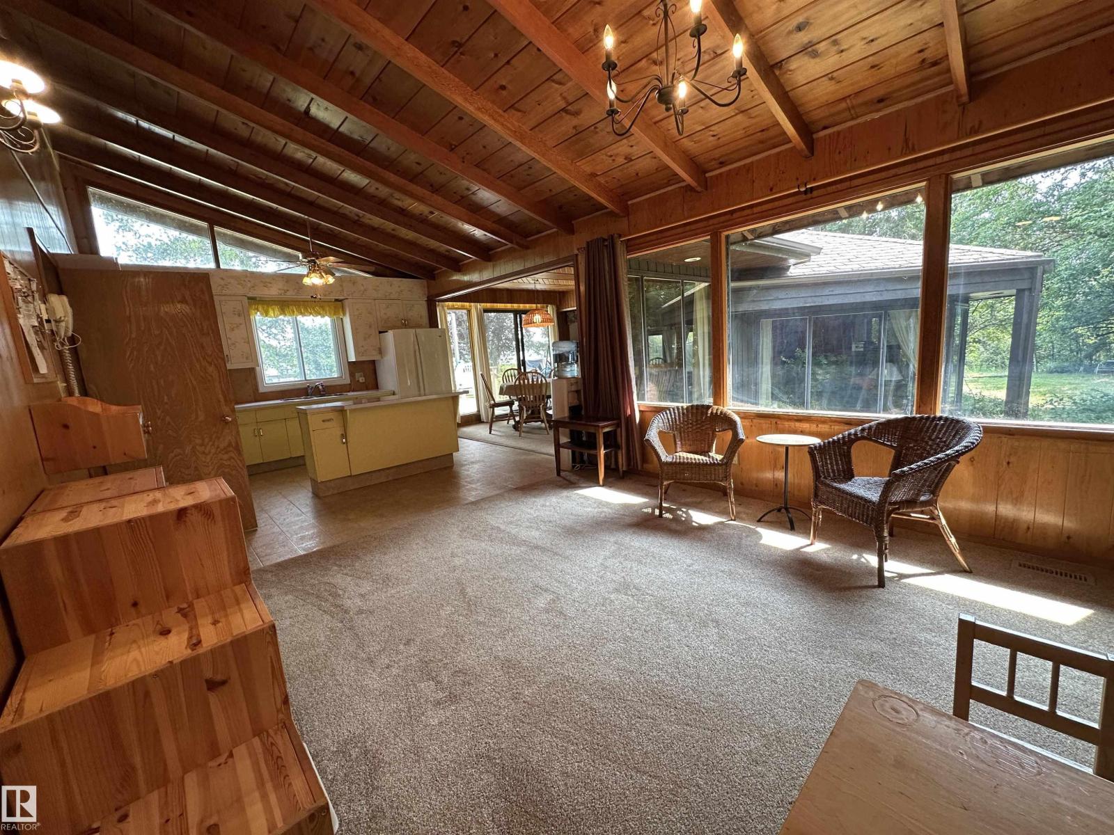 61 Lakeshore DR - Image 17