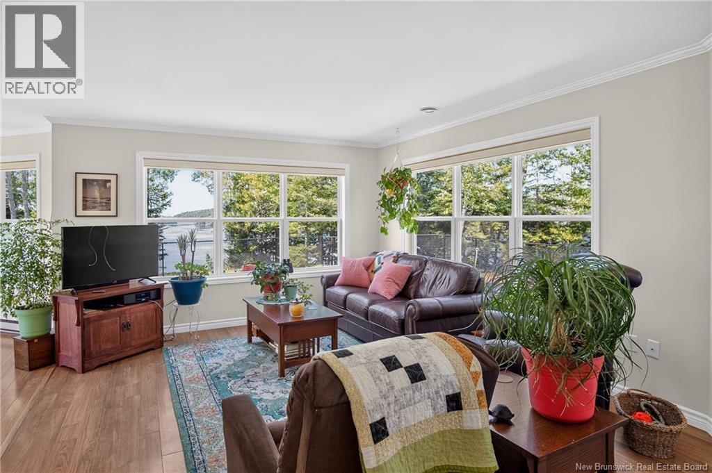 230 Mealey Road - 10