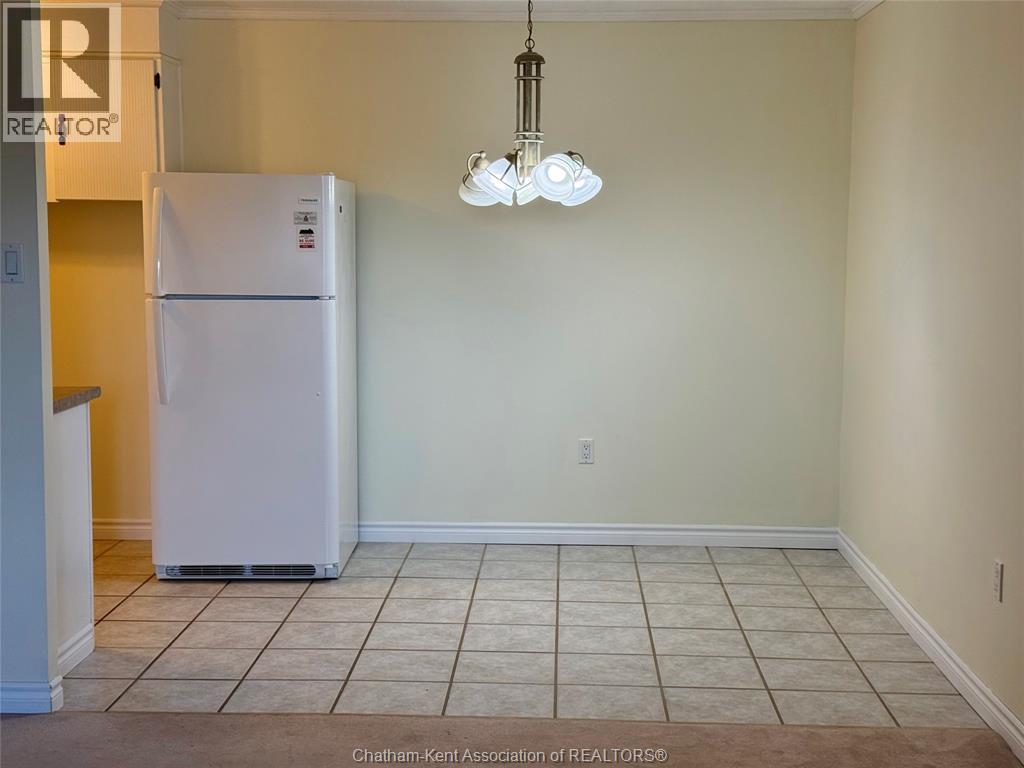 #304 975 Grand AVENUE West - 11