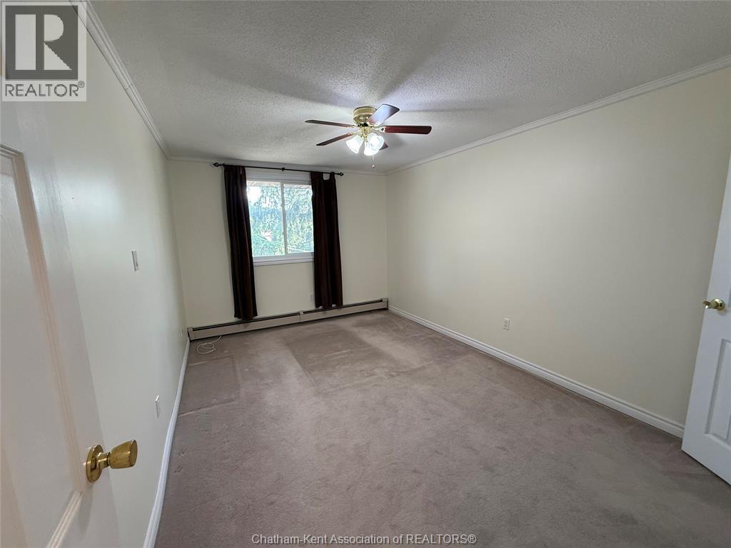 #304 975 Grand AVENUE West - 16