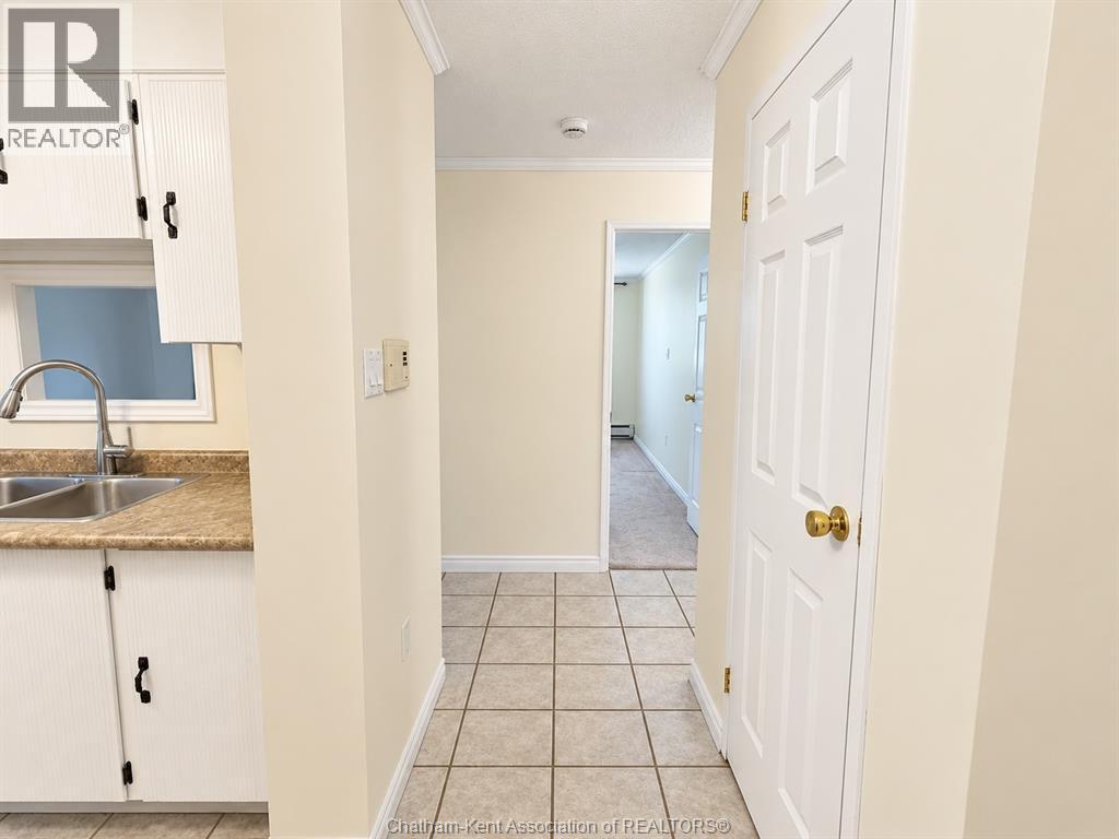 #304 975 Grand AVENUE West - Image 5